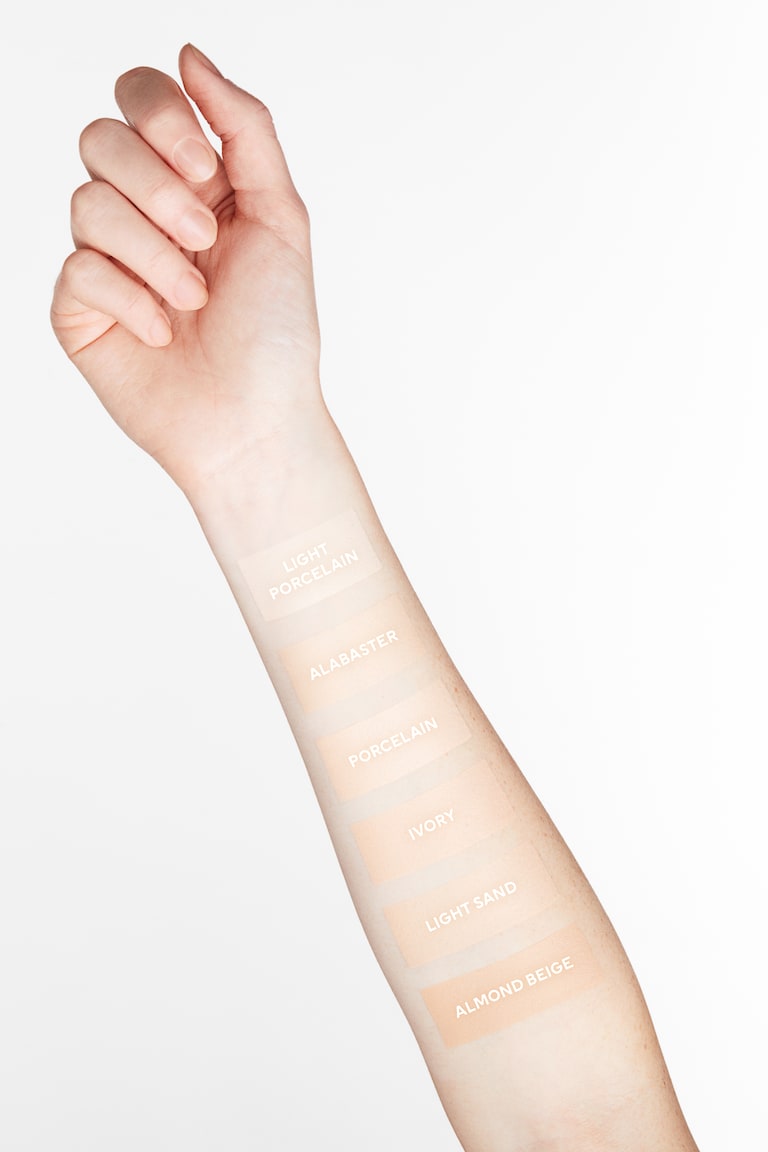 H&M Concealer