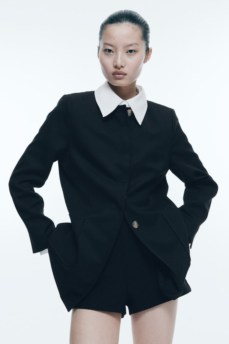 H&M Figurbetonte Jacke