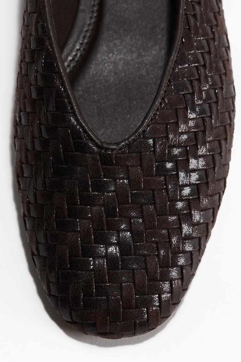 H&M Geflochtene Ballerinas
