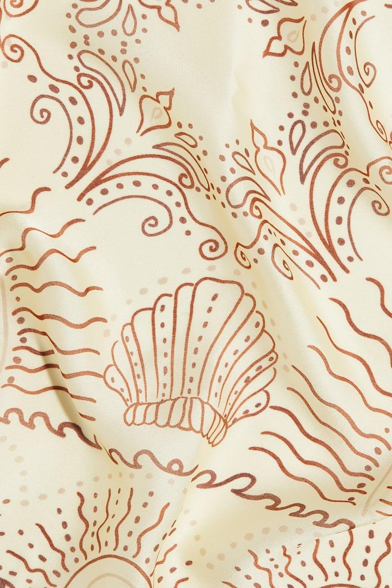 H&M Gemustertes Tuch