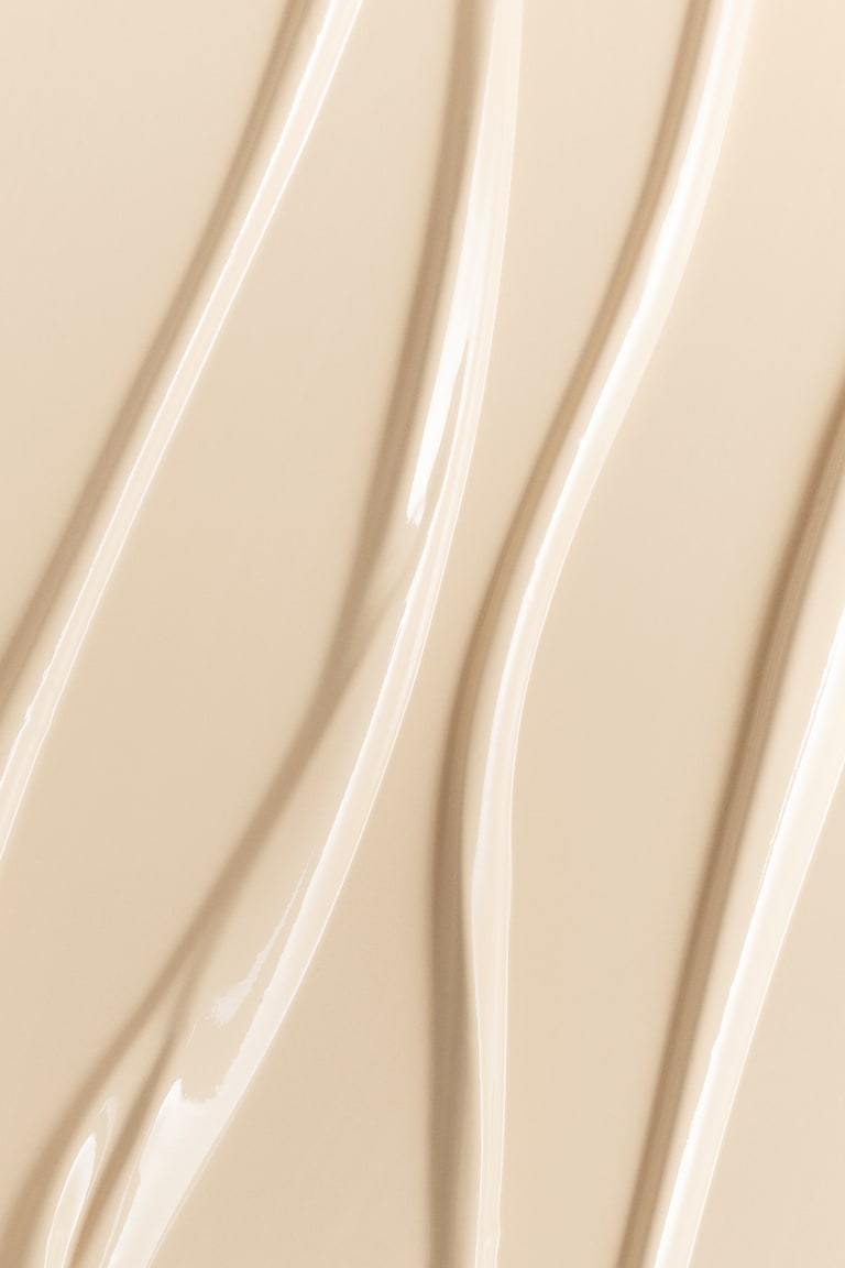 H&M Hautperfektionierende Foundation