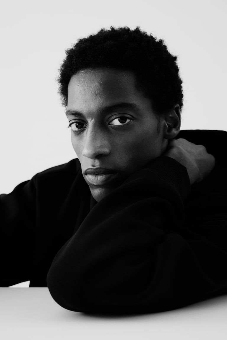 H&M Hoodie In Loose Fit