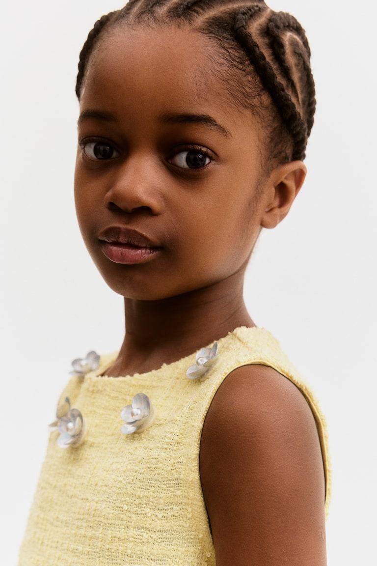 H&M Kleid Aus Bouclé