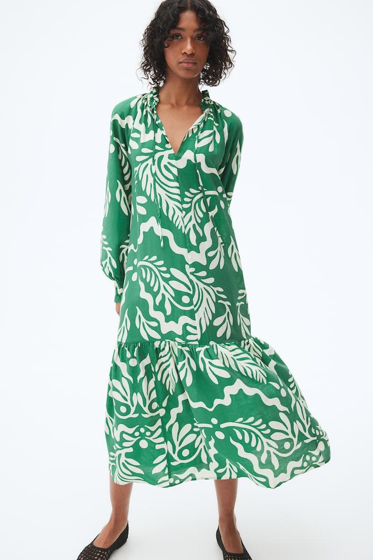 H&M Kleid mit Volantkragen