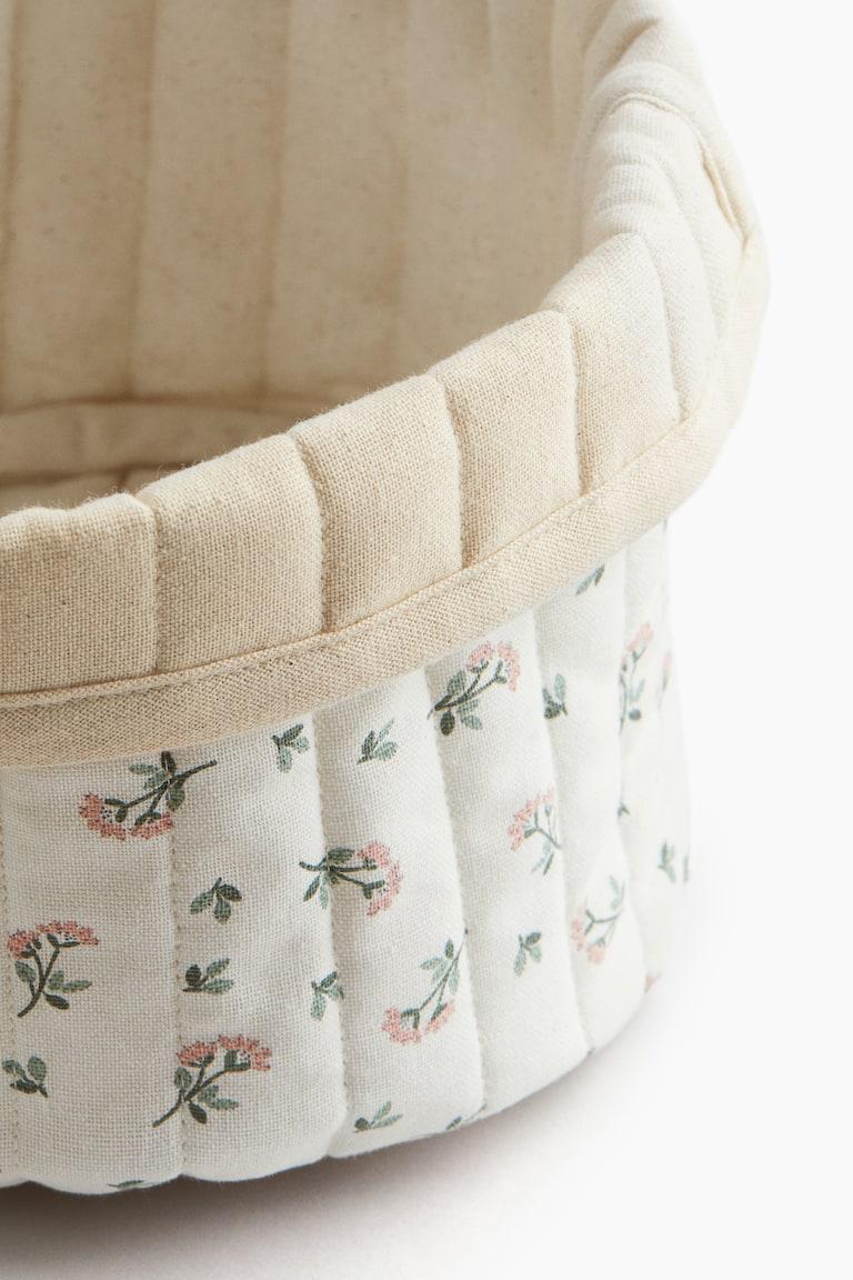 H&M Kleiner Gesteppter Aufbewahrungskorb