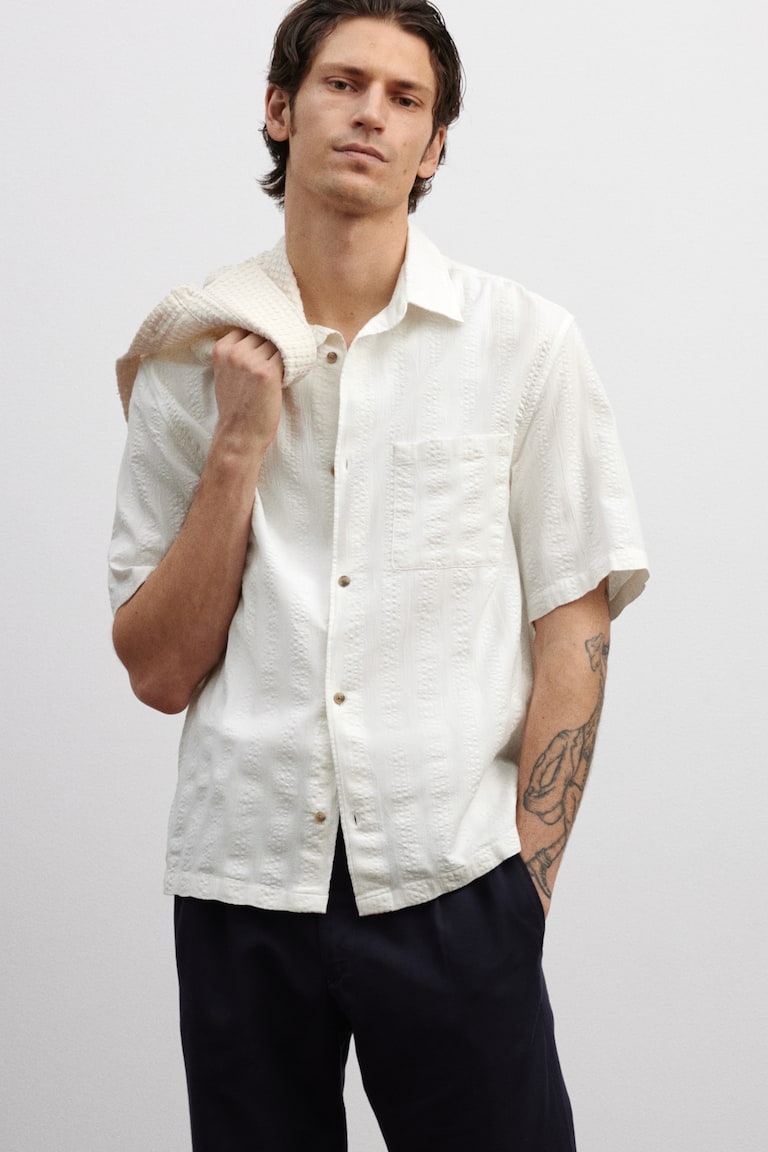 H&M Kurzarmhemd Mit Struktur In Regular Fit