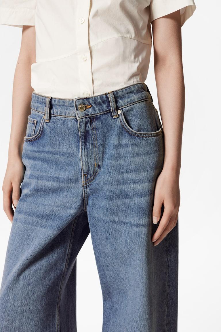 H&M Locker Geschnittene Jeans Mit Weitem Bein