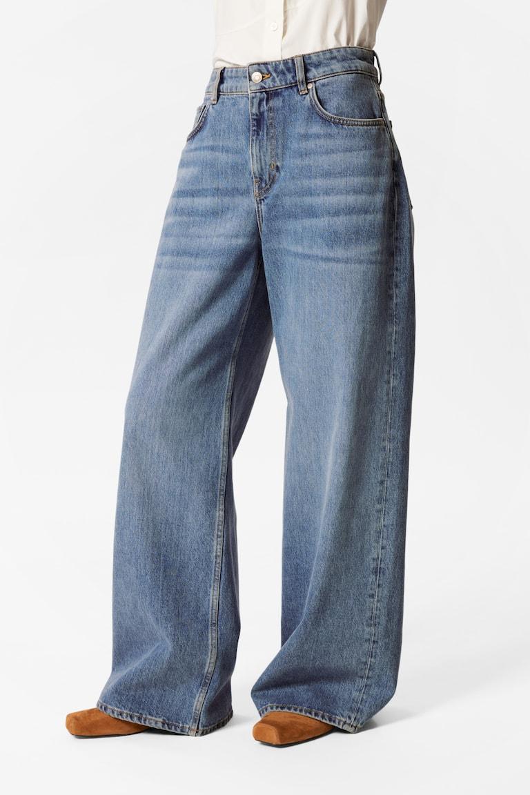 H&M Locker Geschnittene Jeans Mit Weitem Bein