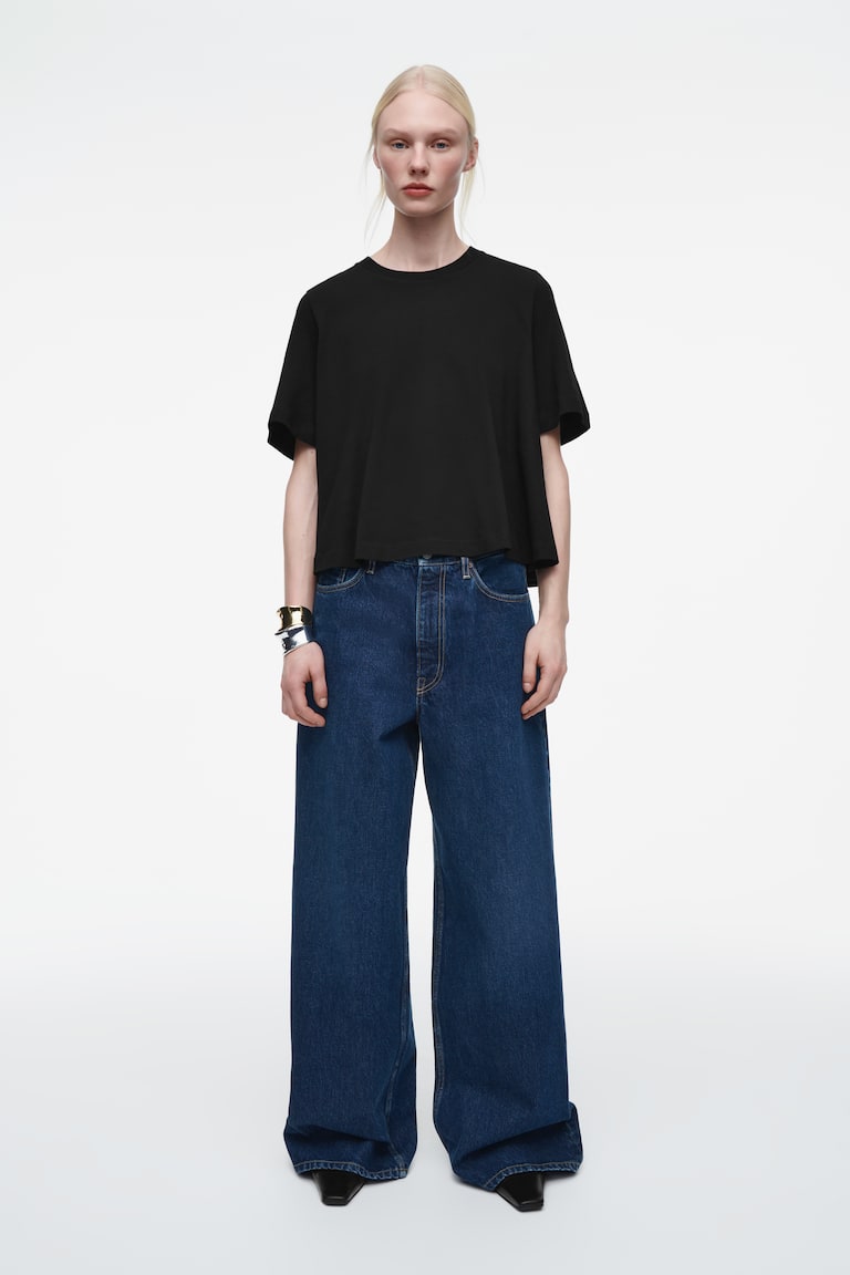 H&M LOCKERES TRAPEZFÖRMIGES T-SHIRT