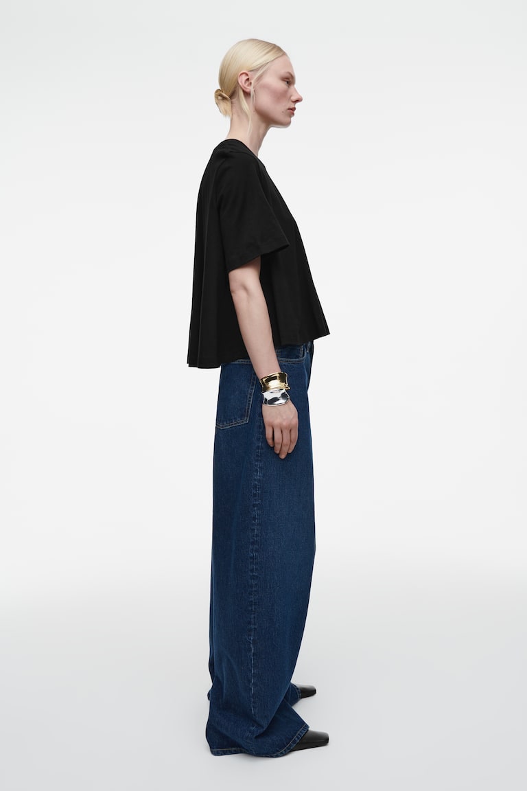 H&M LOCKERES TRAPEZFÖRMIGES T-SHIRT