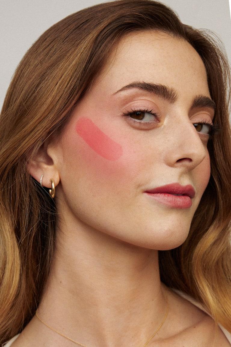 H&M Nudies All Over Face Dewy Blush