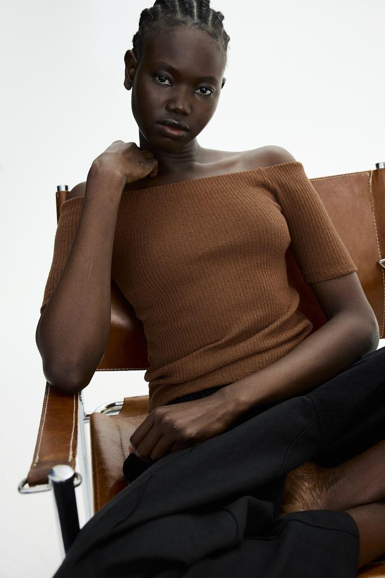 H&M Off-Shoulder-Shirt In Rippstrick