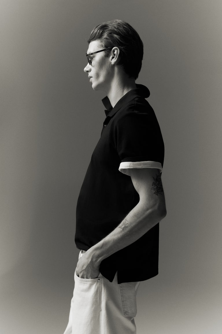 H&M Pikeeshirt In Regular Fit