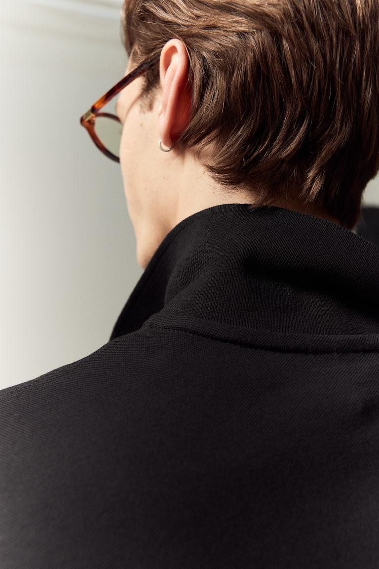 H&M Pikeeshirt In Regular Fit