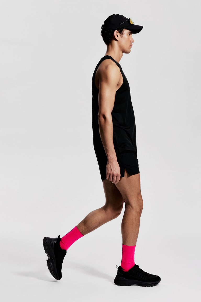 H&M Sport-Tanktop Mit DryMove™ In Regular Fit