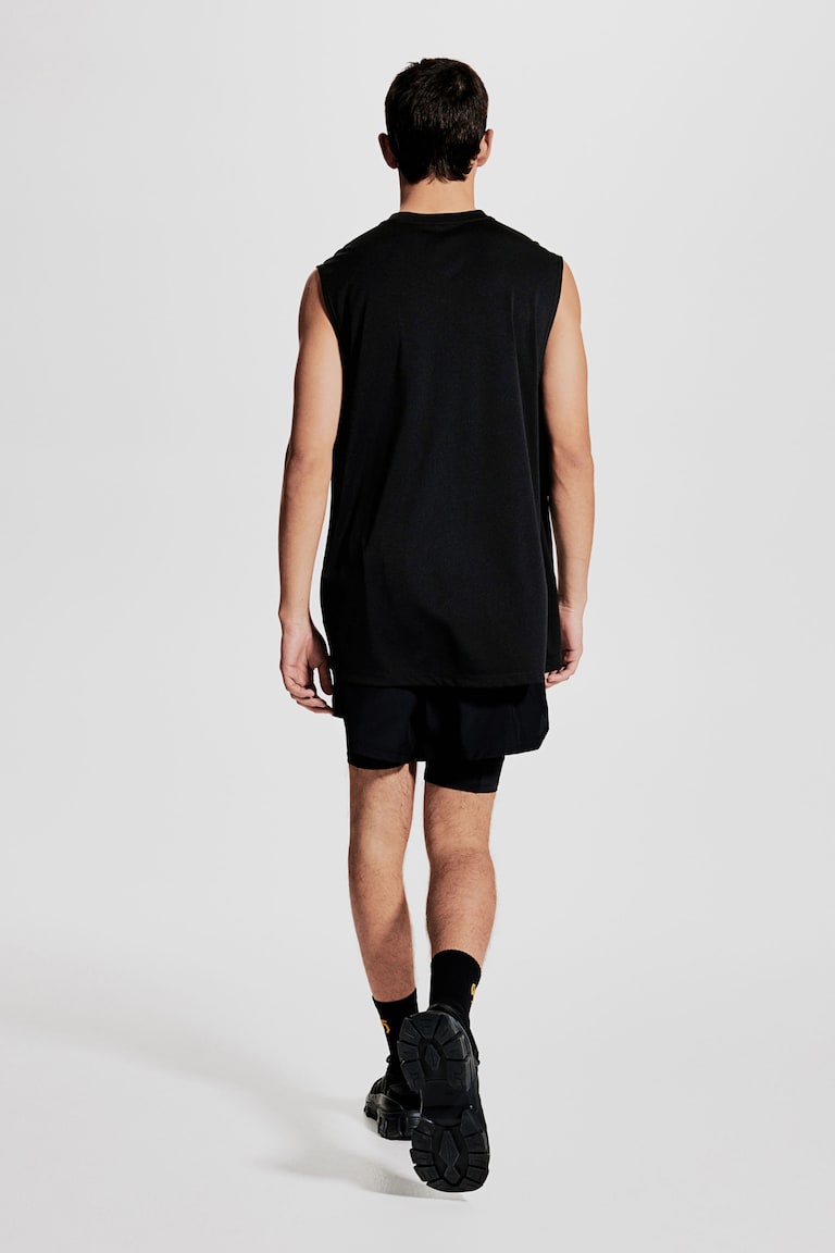 H&M Sport-Tanktop Mit DryMove™ In Regular Fit