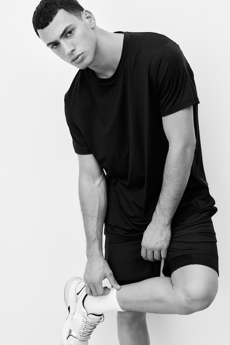 H&M Sportshirt mit DryMove™ in Regular Fit