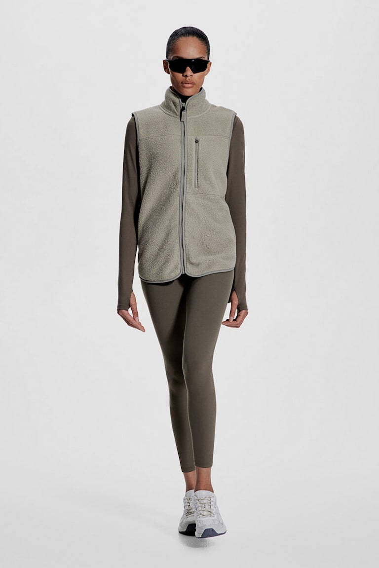 H&M Sportweste aus Teddyfleece