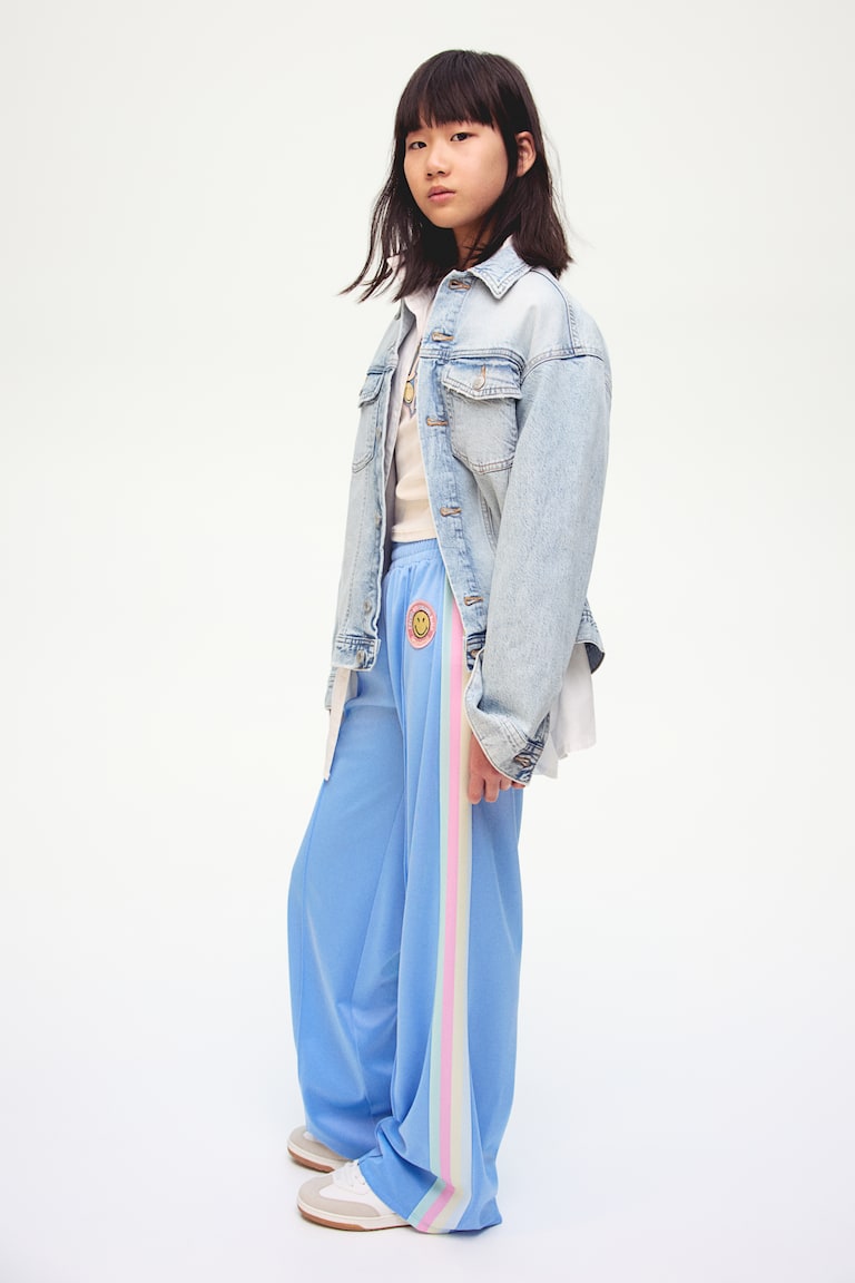 H&M Trainingshose mit weitem Bein