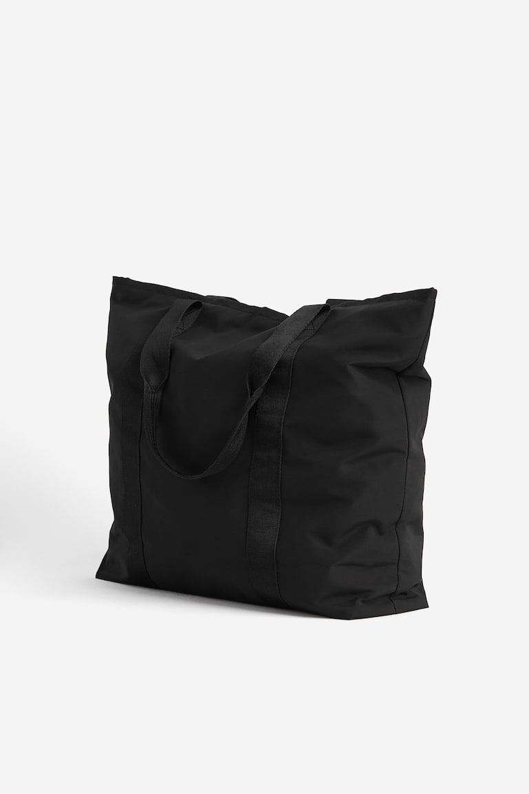 H&M Wasserabweisende Sporttasche