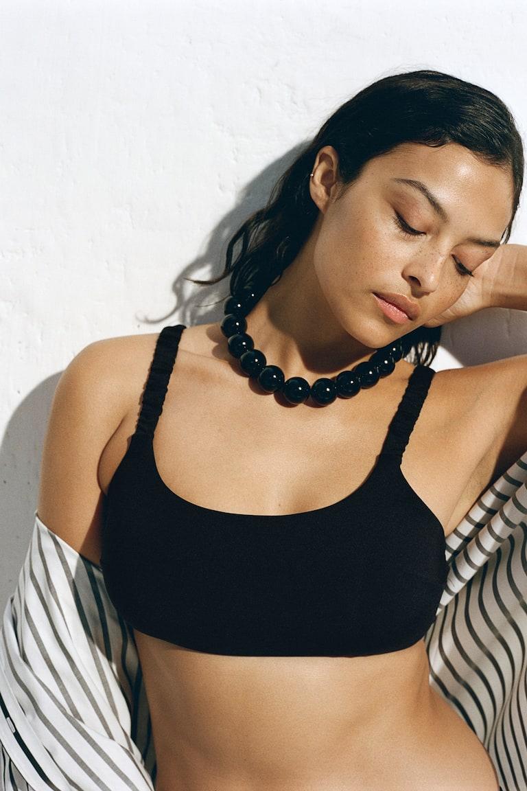 H&M Wattiertes Bikinitop