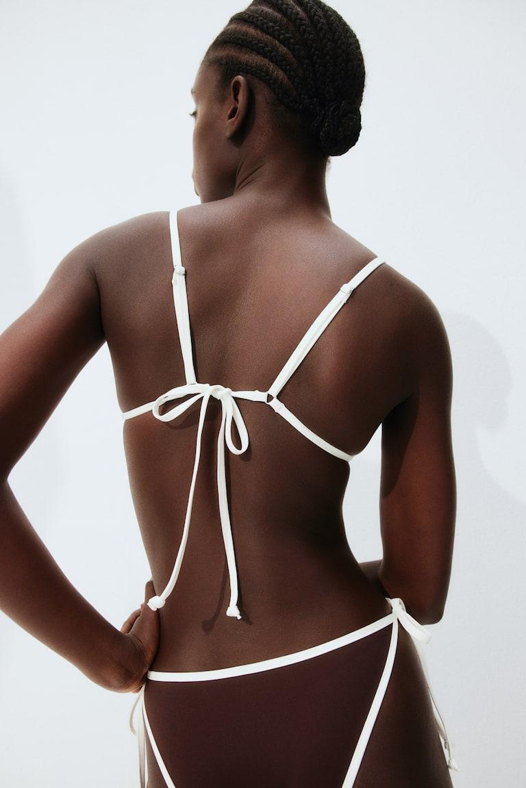 H&M Wattiertes Triangel-Bikinitop