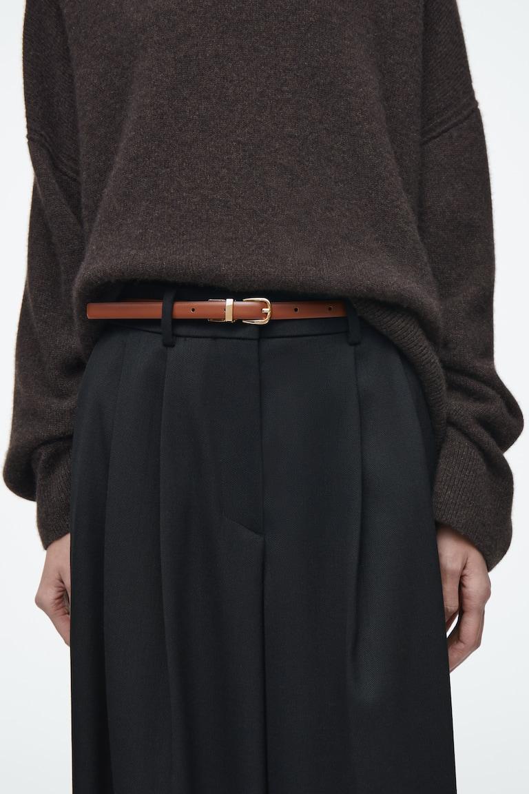 H&M WENDBARER SCHMALER LEDERGÜRTEL