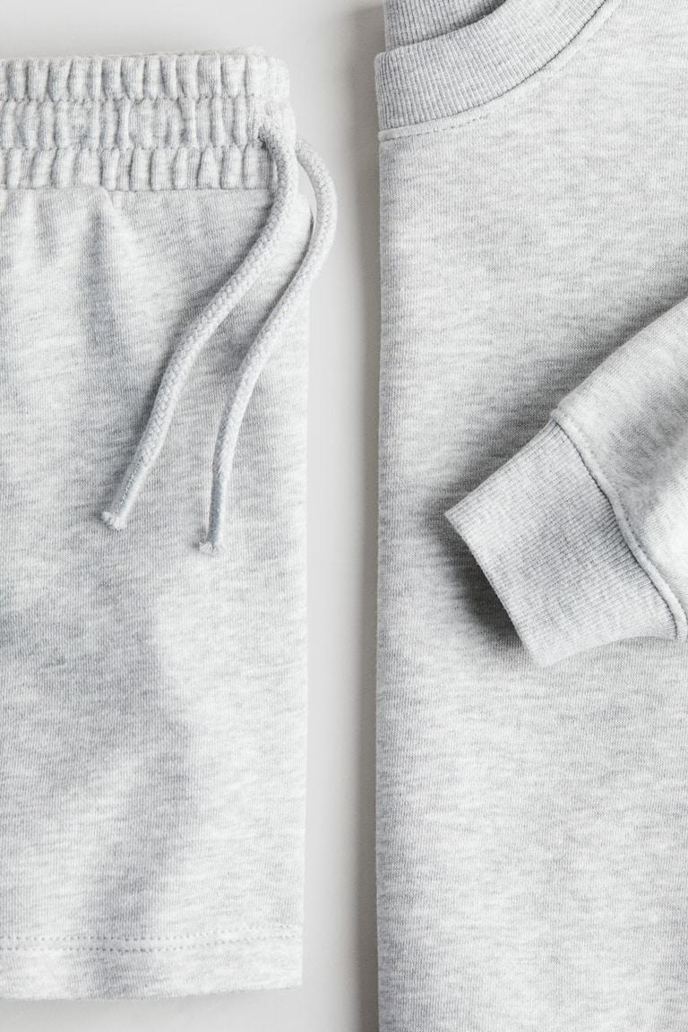 H&M Zweiteiler Mit Sweatshirt Und Shorts