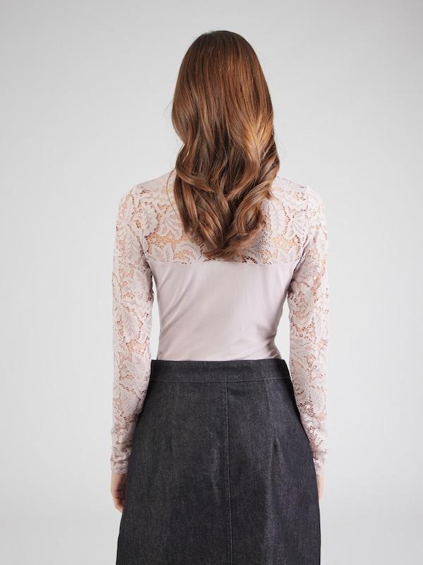 ABOUT YOU ABOUT YOU Shirt 'Nadia' In Helllila