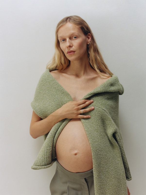 ABOUT YOU X Marie Von Behrens ABOUT YOU X Marie Von Behrens Pullover 'Suzi' (GRS) In Grün