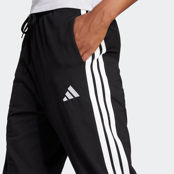 ADIDAS SPORTSWEAR ADIDAS SPORTSWEAR Tapered Sporthose In Schwarz