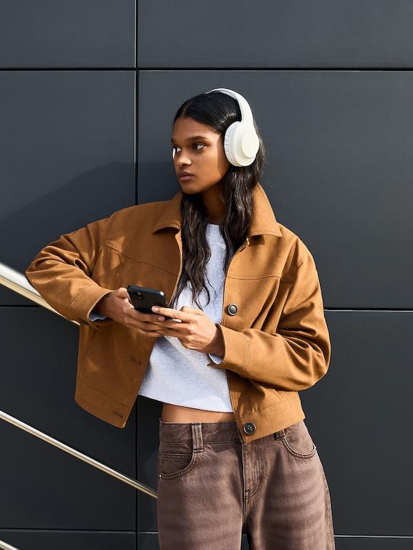 Bershka Bershka Jacke In Umbra