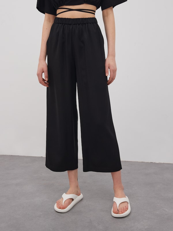 EDITED EDITED Wide Leg Hose 'Nona' In Schwarz