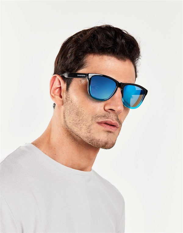 HAWKERS HAWKERS Sonnenbrille 'One' In Neonblau