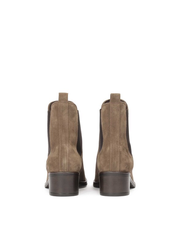 Kazar Kazar Chelsea Boots In Taupe