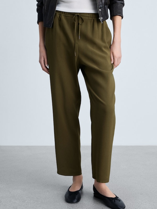 MANGO MANGO Regular Hose 'FLUIDO' In Khaki