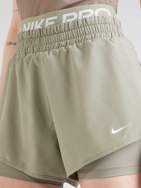 NIKE NIKE Regular Sportshorts In Khaki