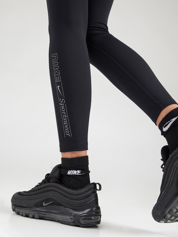 NIKE NIKE Skinny Sporthose 'ONE' In Schwarz