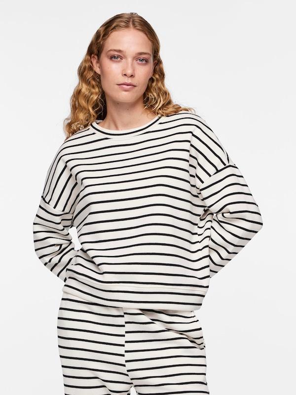 PIECES PIECES Sweatshirt 'PCChilli' In Weiß
