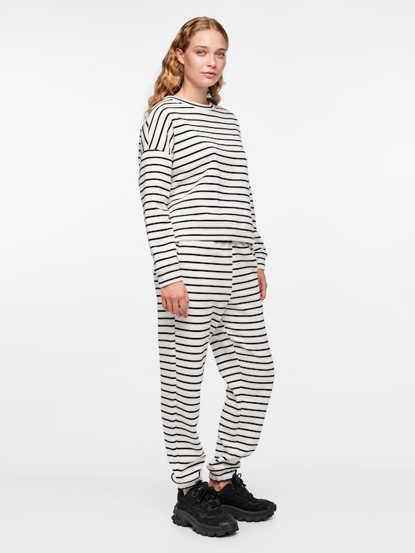 PIECES PIECES Sweatshirt 'PCChilli' In Weiß
