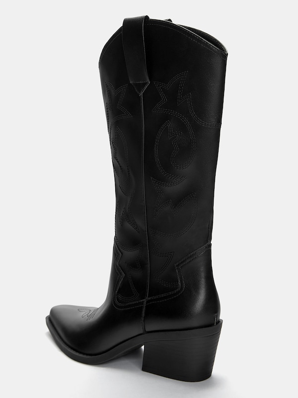 Pullu0026Bear Pull&Bear Cowboystiefel In Schwarz