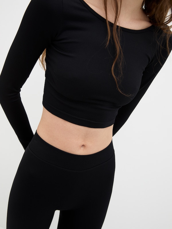 Pullu0026Bear Pull&Bear Shirt In Schwarz