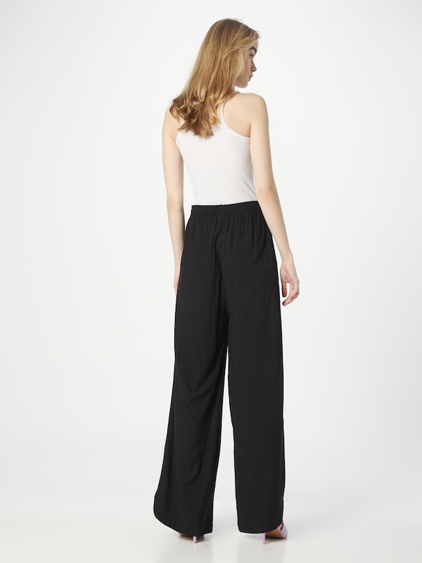 Urban Classics Urban Classics Wide Leg Hose In Schwarz