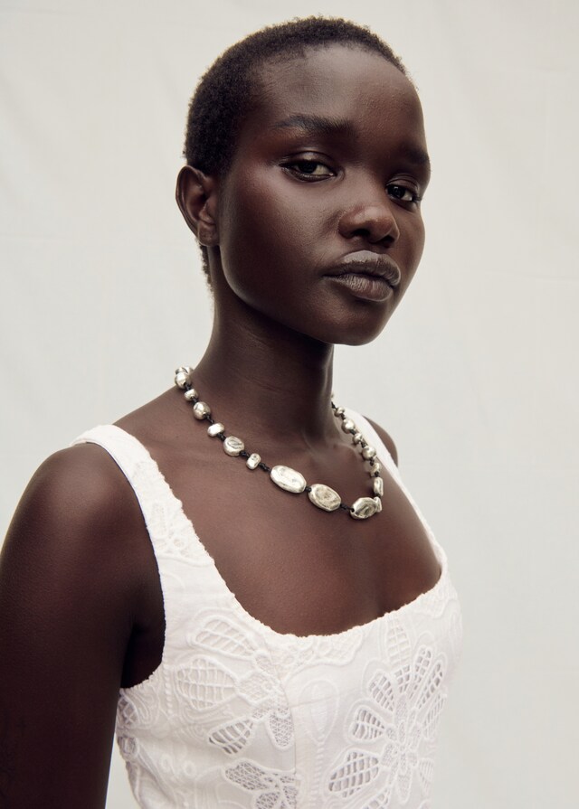 Mango Evasé-Kleid Aus Leinen Mit Floraler Stickerei