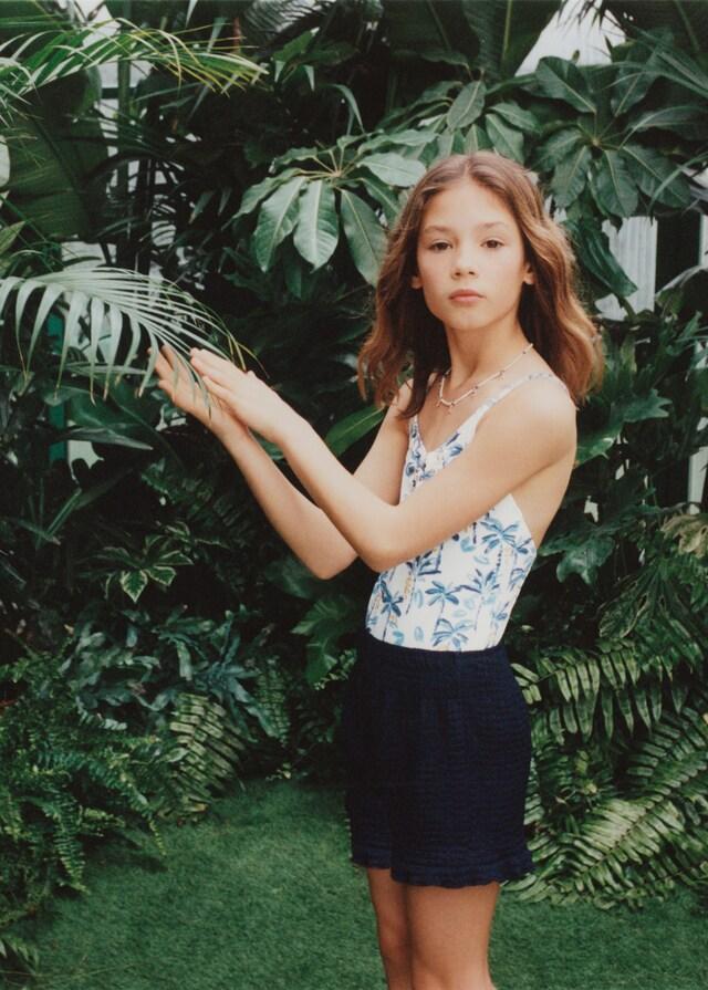 Mango Badehose mit Tropen-Print