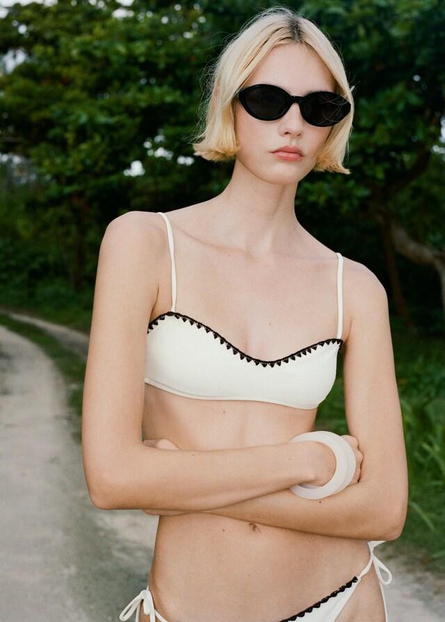 Mango Bikini-Bandeau-Top mit Kontrastbesatz