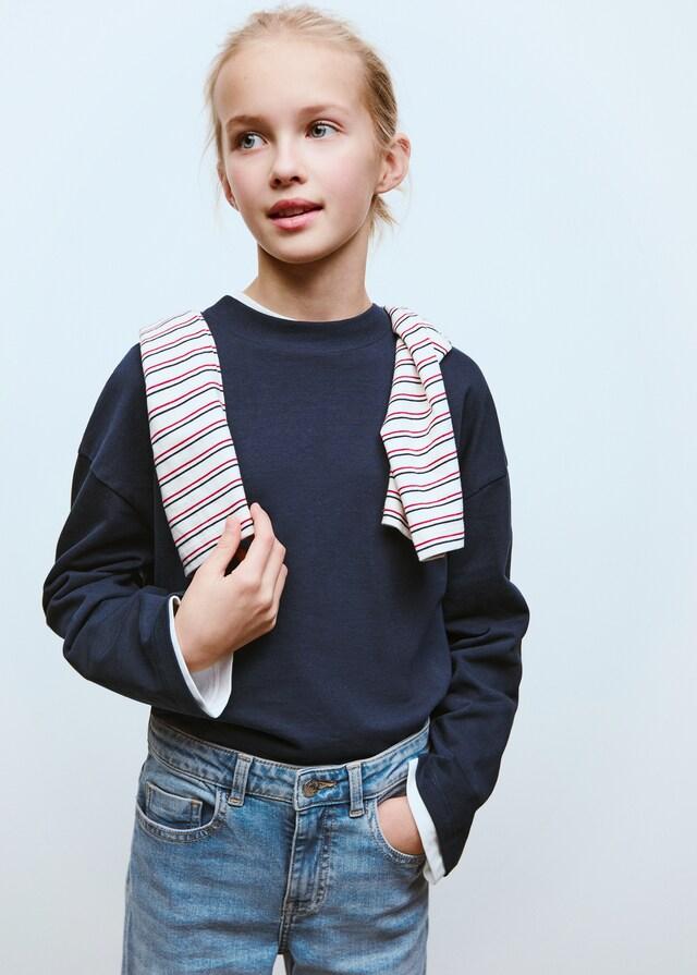 Mango Flared-Jeans mit ausgefranstem Saum