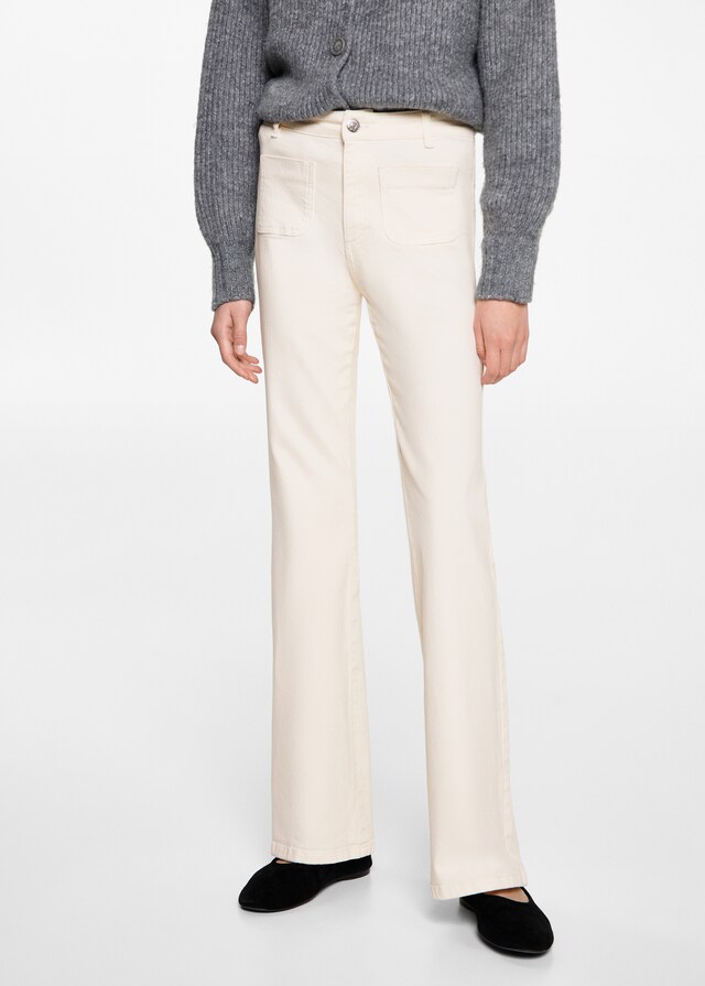 Mango Flared Jeans mit Taschen
