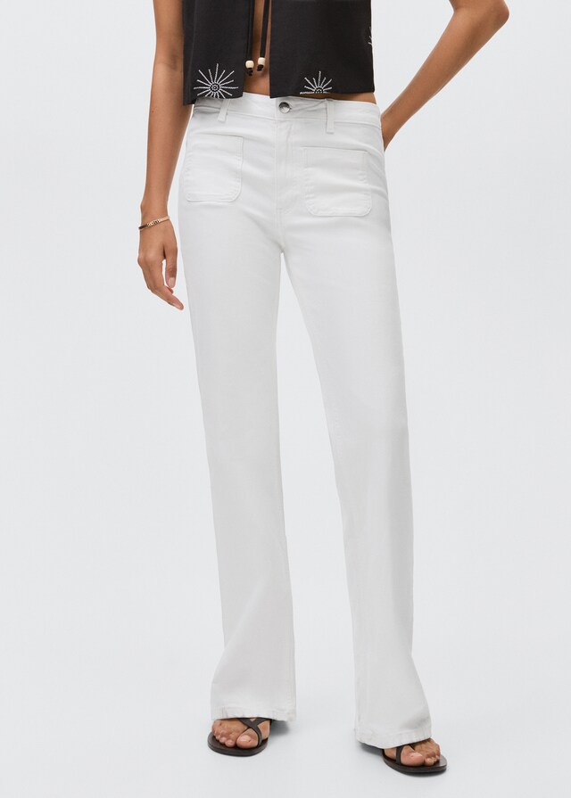 Mango Flared Jeans mit Taschen