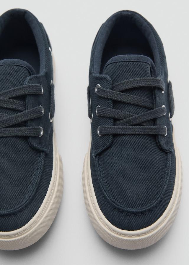 Mango Geschnürte Bootsschuhe